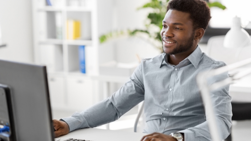 Still Scheduling Service Jobs Through Emails and Whiteboards? There Is a Simpler Way